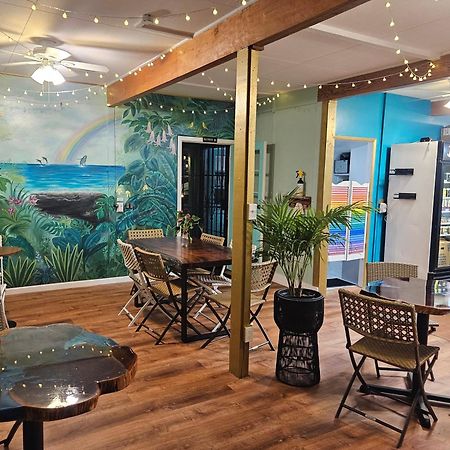 Pahoa Village Hostel Экстерьер фото